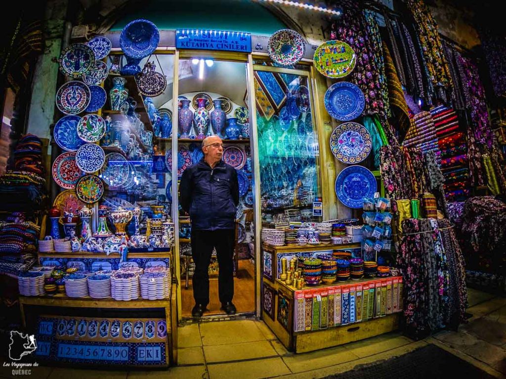 Au bazaar d'Istanbul dans mon article Carnet de voyage à Istanbul : Ville de contrastes et de découvertes #istanbul #turquie #voyage #bazar