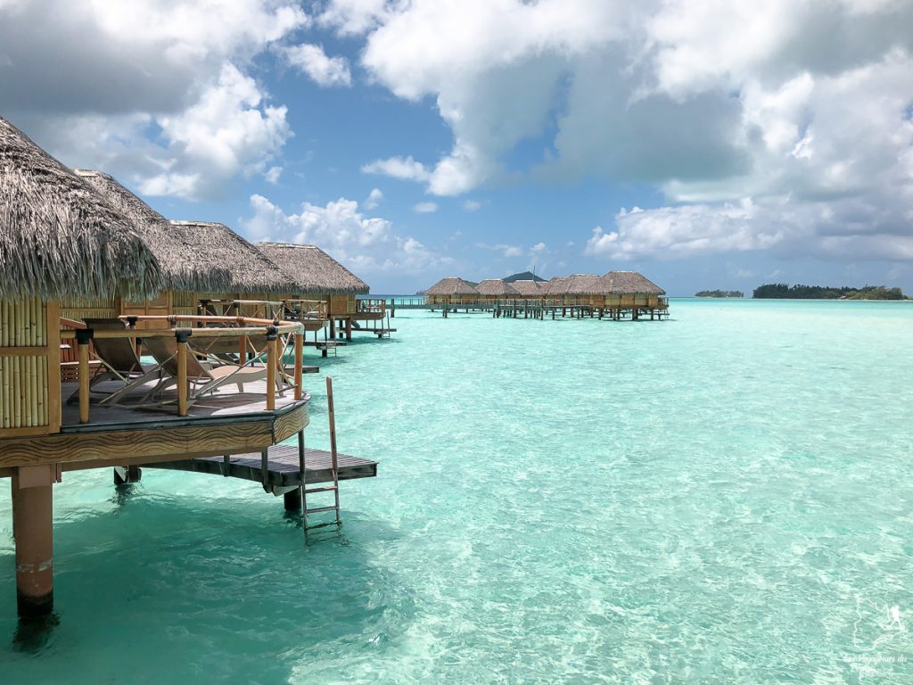Bungalows sur pilotis à Bora Bora dans mon article Polynésie française : palmarès d’un mois de voyage dans ces îles du Pacifique #borabora #polynesiefrancaise #polynesie #oceanie #voyage #paradis #mer