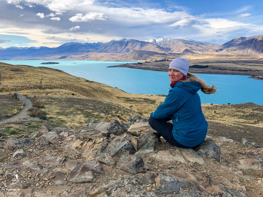 Au Lac Tekapo dans mon article La randonnée en Nouvelle-Zélande : 5 randonnées à faire sur l’île du Sud en Nouvelle-Zélande (de 1 à 4 jours) #nouvellezelande #oceanie #randonnee #trek #voyage #trekking #nature #lac