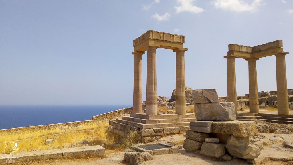 Acropole de Lindos à Rhodes dans mon article Rhodes en Grèce : Petit guide pour savoir que faire à Rhodes et visiter #rhodes #ilesderhodes #rhodesengrece #grece #ile #lindos #acropole