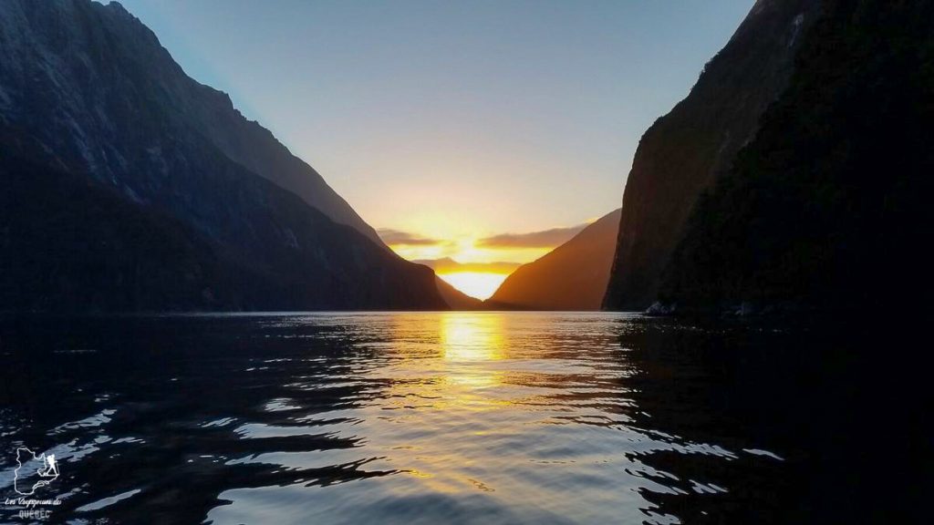 Fjord de Milford Sound dans mon article La randonnée en Nouvelle-Zélande : 5 randonnées à faire sur l’île du Sud en Nouvelle-Zélande (de 1 à 4 jours) #nouvellezelande #oceanie #randonnee #trek #voyage #trekking #nature #milfordsound #iledusud