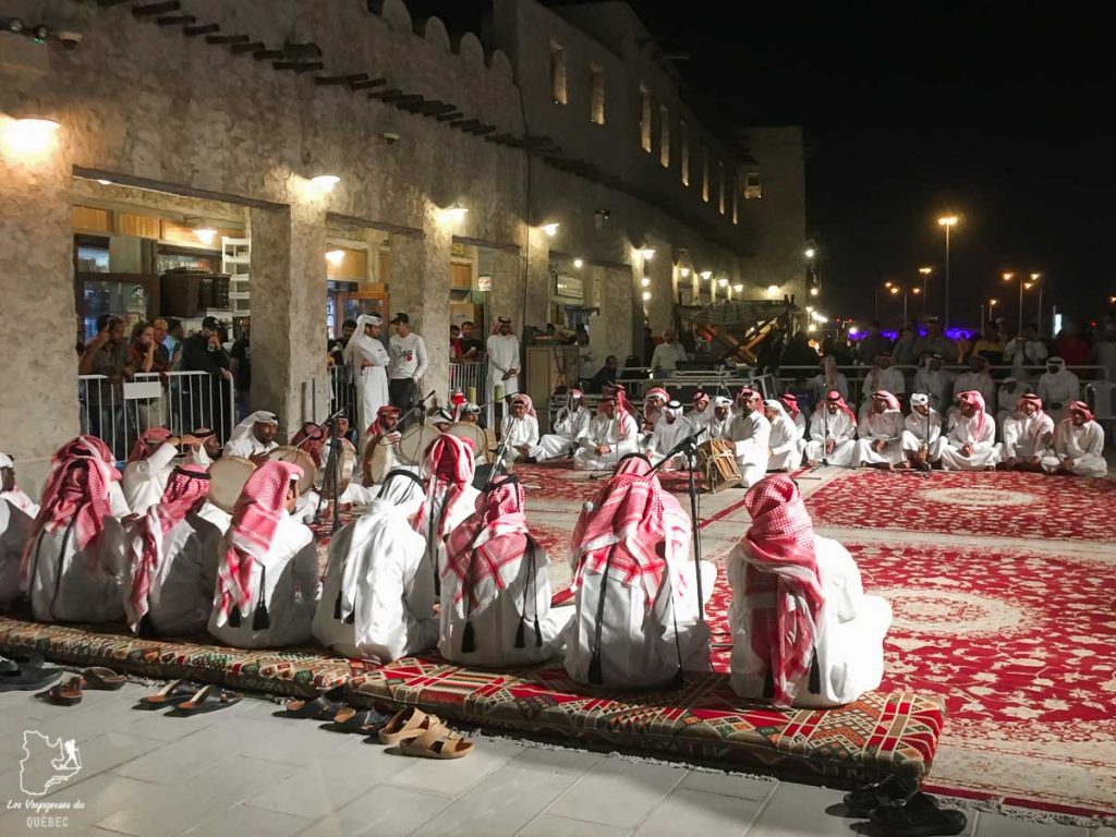 Spectacle de musique traditionnelle dans notre article Visiter Doha au Qatar : Que faire pendant une escale à Doha de 24 heures #doha #qatar #voyage #escale