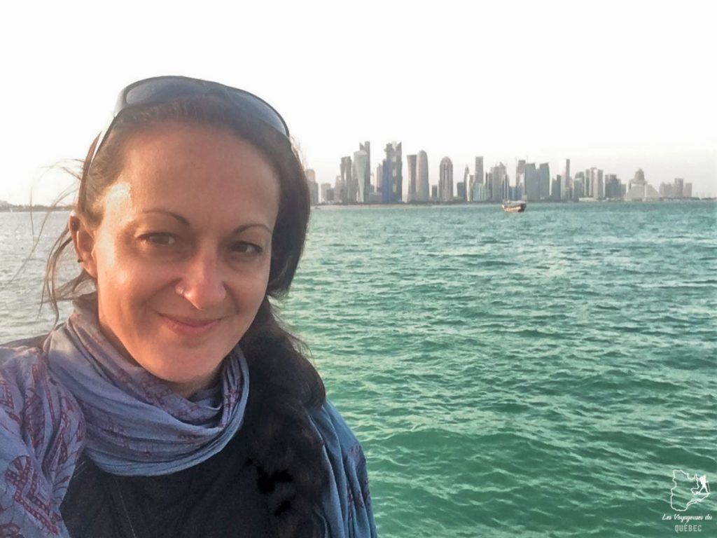 Voyager en tant que femme à Doha dans notre article Visiter Doha au Qatar : Que faire pendant une escale à Doha de 24 heures #doha #qatar #voyage #escale