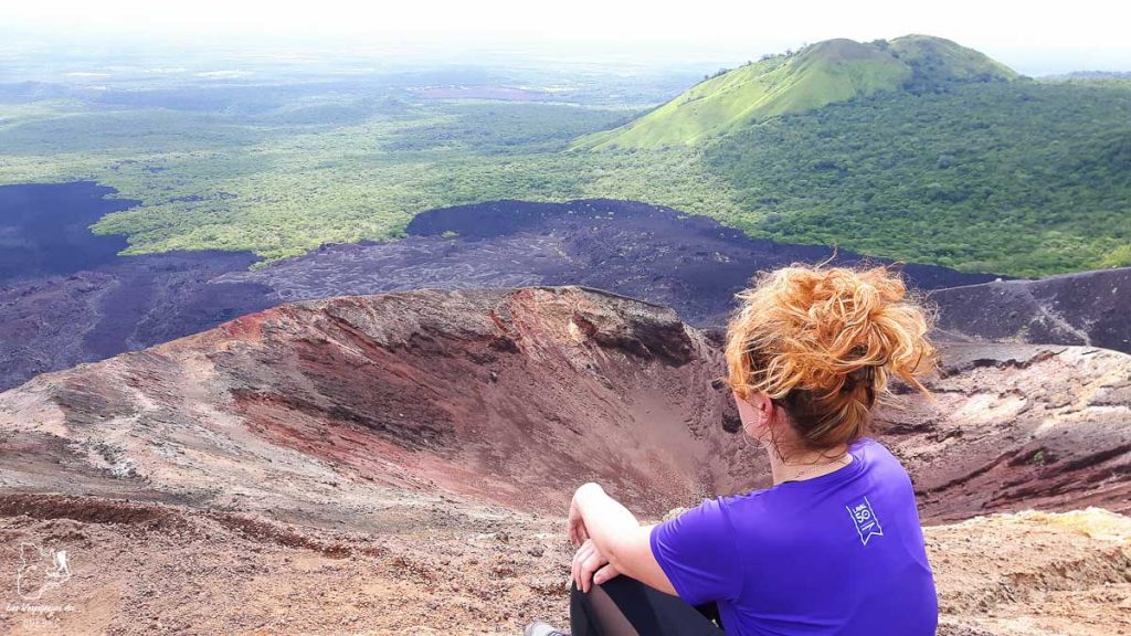 Au sommet du volcan Cerro Negro dans mon article Mon voyage au Nicaragua en 10 coups de cœur et incontournables à visiter #nicaragua #voyage #ameriquecentrale #cerronegro #volcan