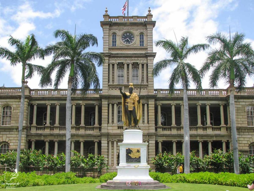La statue du roi Kamehameha à Honolulu à Oahu dans notre article Que faire à Honolulu sur l’île d’Oahu à Hawaii #oahu #honolulu #hawaii #hawaï #voyage