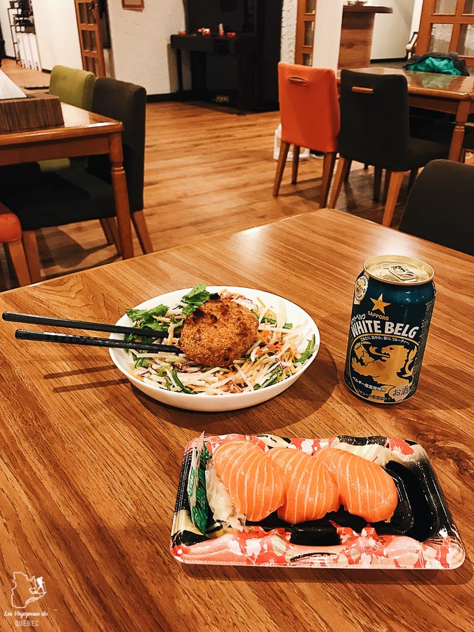 Manger dans les dépanneurs au Japon dans notre article Visiter le Japon : Mes trucs et astuces pour un voyage au Japon réussi #japon #asie #voyage