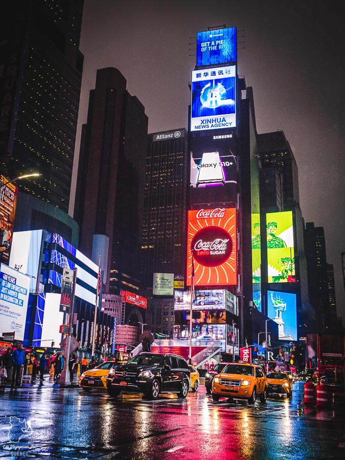 Times Square dans Midtown à Manhattan à New York dans notre article Manhattan à New York : exploration urbaine des quartiers de Manhattan #newyork #ville #usa #manhattan #etatsunis #amerique #citytrip #midtown #timessquare
