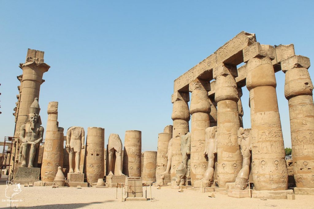 Temple de Louxor le long du Nil en Égypte dans notre article Le Nil en Égypte : L'itinéraire de mon voyage sur le Nil en train #egypte #nil #afrique #train #voyage #louxor