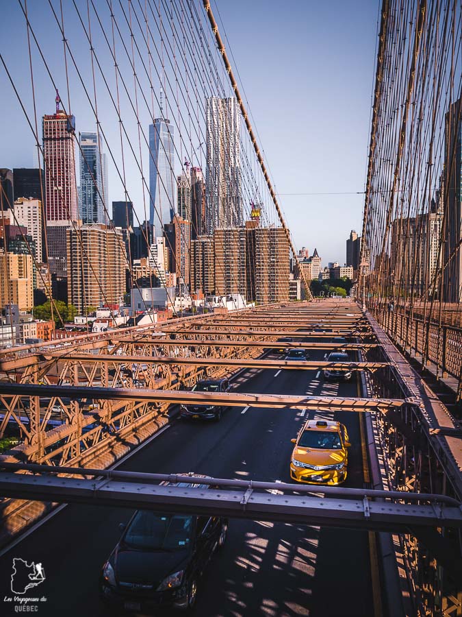Vue panoramique de New York depuis le Brooklyn Bridge dans notre article Les meilleurs points de vue de New York et endroits pour photographier la ville #newyork #usa #etatsunis #vue #panoramique #pointsdevue
