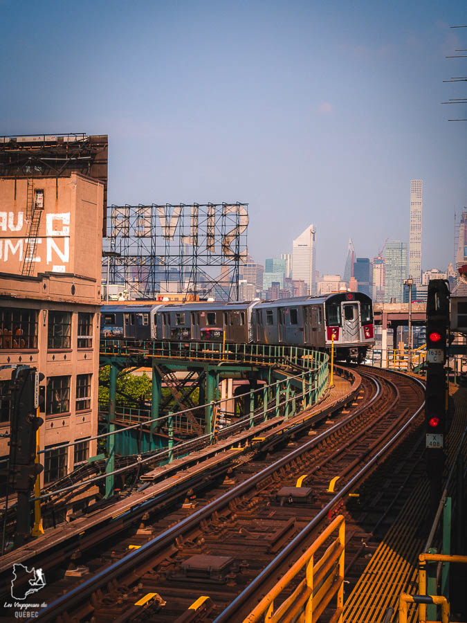 Points de vue de New York depuis le Queensboro Plaza dans notre article Les meilleurs points de vue de New York et endroits pour photographier la ville #newyork #usa #etatsunis #vue #panoramique #pointsdevue