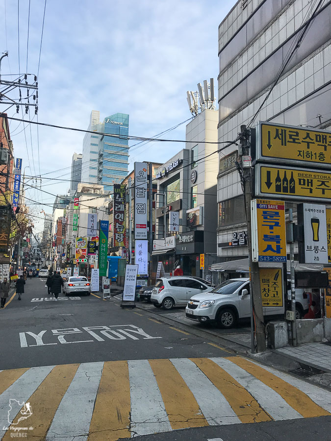 Balade à la station Sinsa de Séoul dans notre article Visiter Séoul : Que faire à Séoul, la capitale de la Corée du Sud #seoul #coreedusud #asie #voyage