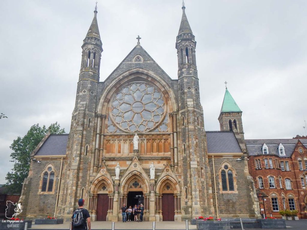Visiter Belfast et le Clonard Monastery dans notre article Visiter Belfast en Irlande du Nord : que faire à Belfast, un musée à ciel ouvert #belfast #irlandedunord #royaumeunis #voyage #citytrip #europe