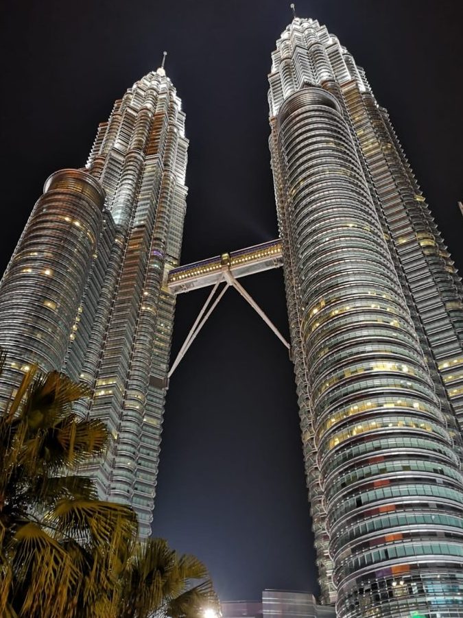 Les Tours Petronas à Kuala Lumpur dans notre article Que faire à Kuala Lumpur lors d’une escale de 24 heures #kualalumpur #malaisie #asiedusudest #voyage #escale