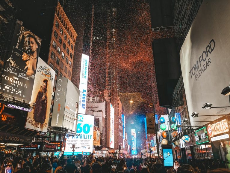 Nouvel An sur Times à New York Square dans notre article Mes astuces pour célébrer le Nouvel An à New York #NewYork #NYC #USA #NouvelAn #NewYear