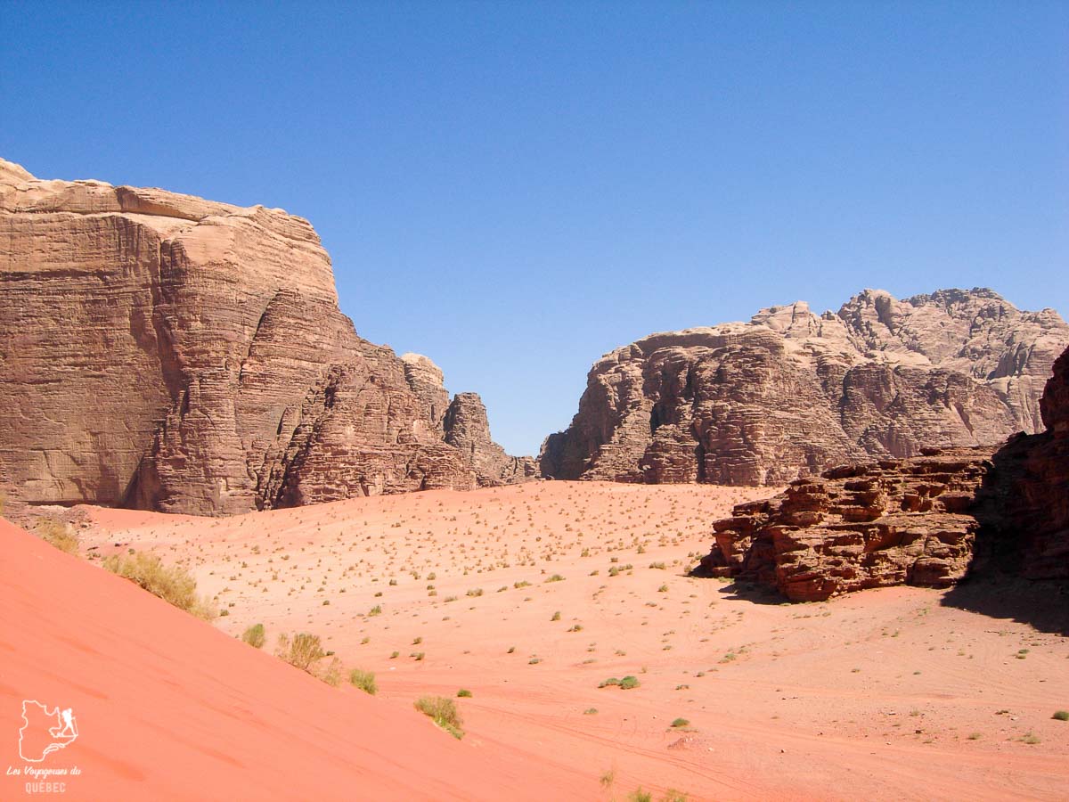 Désert du Wadi Rum dans notre article Déserts du monde : L’expérience mystique du Sahara, Thar et Wadi Rum #deserts #desert #sahara #thar #wadirum #voyage