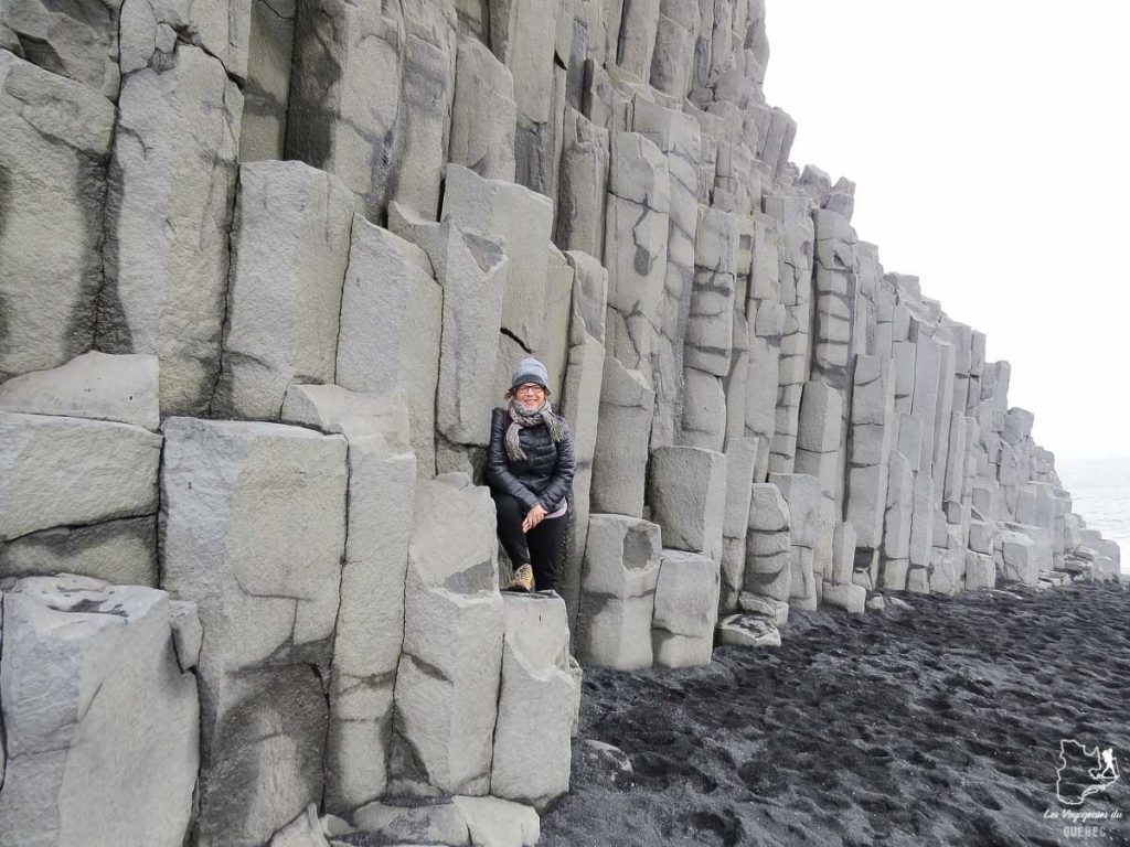 Colonnes de basalte de Reynisfjall dans notre article Une semaine en Islande : Mon expérience à visiter l’Islande en solo #islande #unesemaine #voyage #europe #voyageensolo