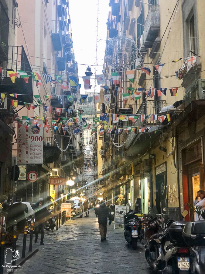 Visiter Naples et son quartier espagnol dans notre article Que faire à Naples en Italie et voir : Visiter Naples, Pompéi et la Côte Amalfitaine #naples #italie #europe #voyage #pompei #coteamalfitaine