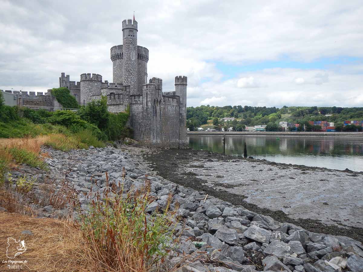 Le Black Rock Castle près de Cork en Irlande dans notre article Road trip en Irlande : 3 semaines de road trip en couple à travers l’Irlande #irlande #irlandedunord #roadtrip #circuit #europe #voyage
