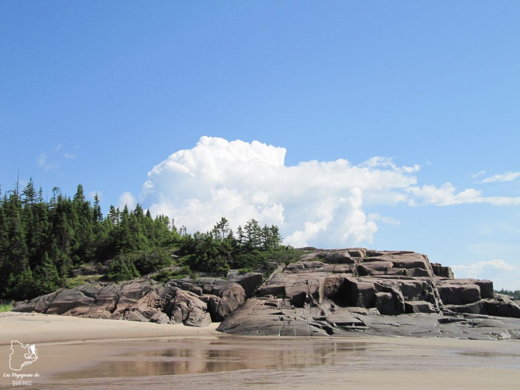 Plage de la Côte-Nord dans notre article Visiter la Côte-Nord au Québec : mes coups de cœur tout en nature #cotenord #quebec #canada #nature