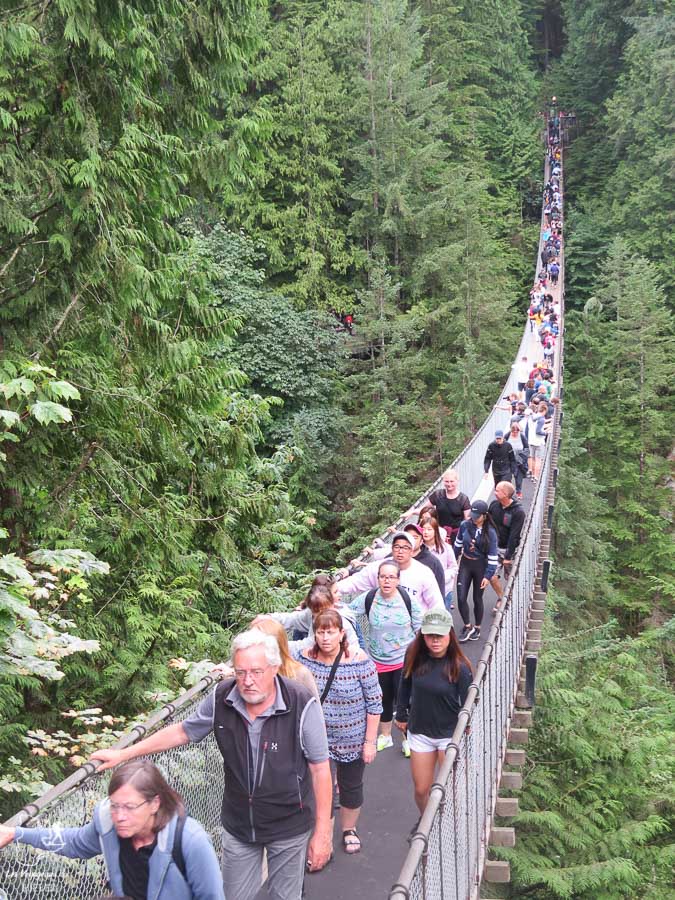Capilano bridge de Vancouver dans notre article Visiter Vancouver au Canada : Mon top 10 de quoi faire et voir dans cette ville #vancouver #canada #voyage #amerique