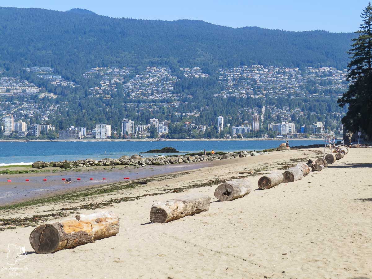 Plage de Seawall Parc Stanley à Vancouver dans notre article Visiter Vancouver au Canada : Mon top 10 de quoi faire et voir dans cette ville #vancouver #canada #voyage #amerique