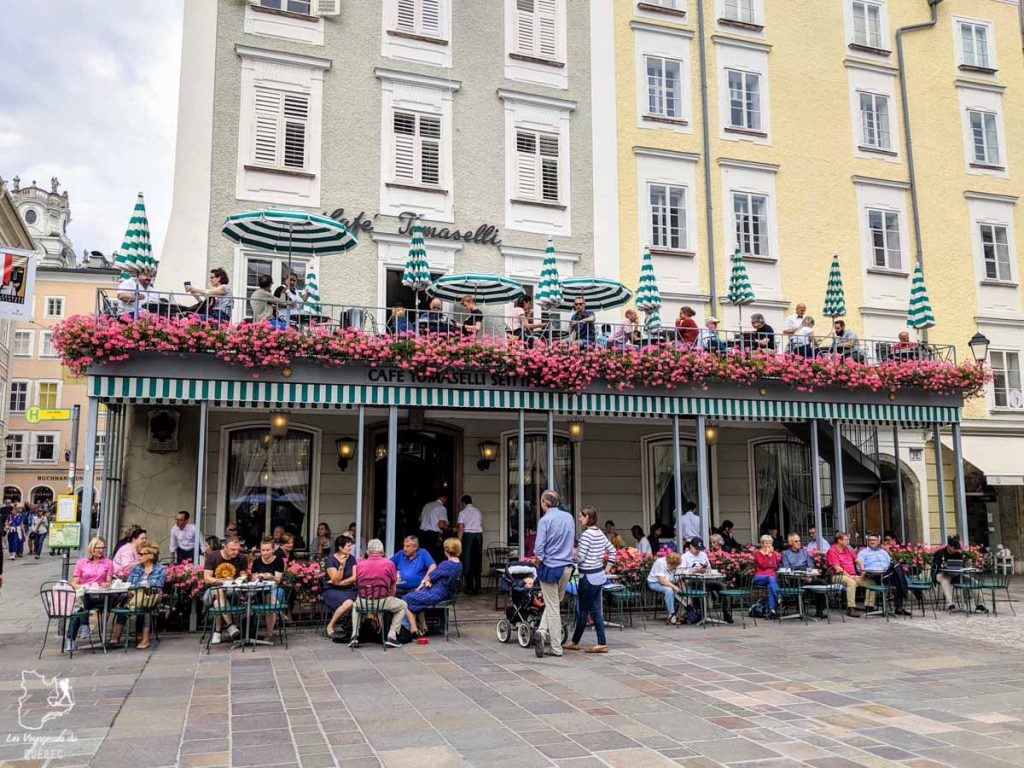 Café Tomaselli de Salzbourg dans notre article Visiter Salzbourg : Que voir et que faire à Salzbourg en Autriche #Salzbourg #Autriche #Europe #voyage