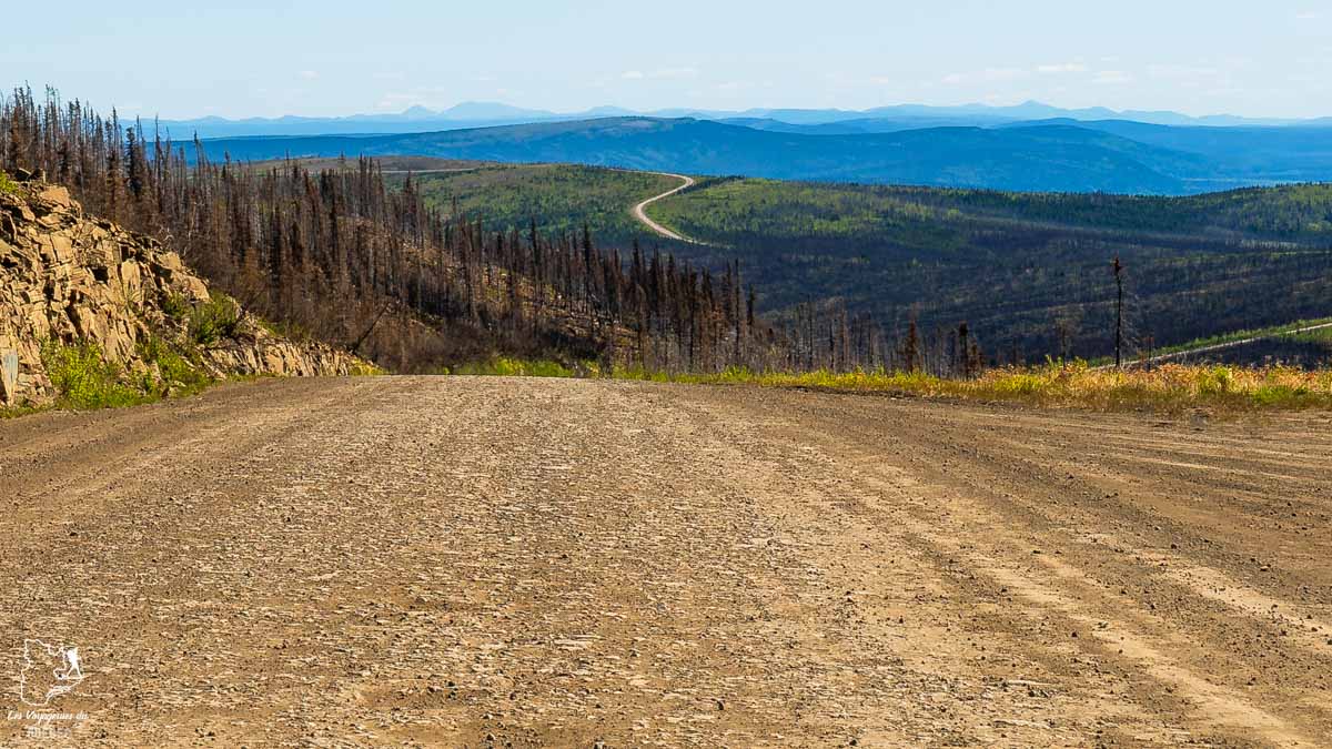 Parcourir la Dempster highway en road trip au Yukon au Canada dans notre article Mon road trip au Yukon au Canada : 12 jours de liberté en truck camper au gré du vent #yukon #canada #roadtrip #voyage