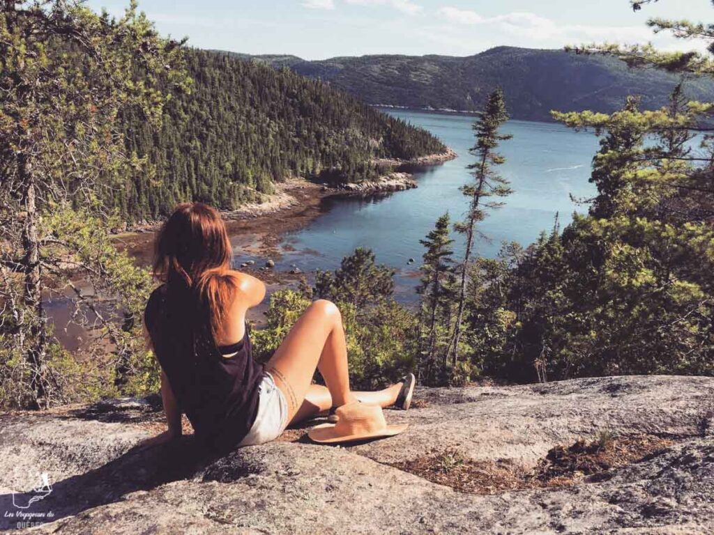 Vue sur le fleuve au sommet du Mont Adéla-Lessard à Tadoussac dans notre article La randonnée au Québec : 8 randonnées pédestres au Québec testées et approuvées #randonnee #randonneepedestre #quebec #canada