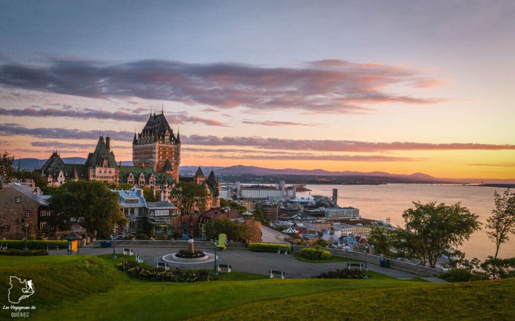 Photographier la ville de Québec à partir de la Terrasse Pierre-Dugua-de-Mons dans notre article Visiter Québec à travers ses plus beaux points de vue : 12 endroits où photographier la ville de Québec #quebec #villedequebec #canada #photographie