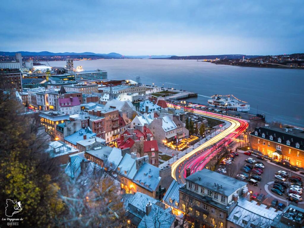 Photographier la ville de Québec à partir de la Terrasse Dufferin dans notre article Visiter Québec à travers ses plus beaux points de vue : 12 endroits où photographier la ville de Québec #quebec #villedequebec #canada #photographie
