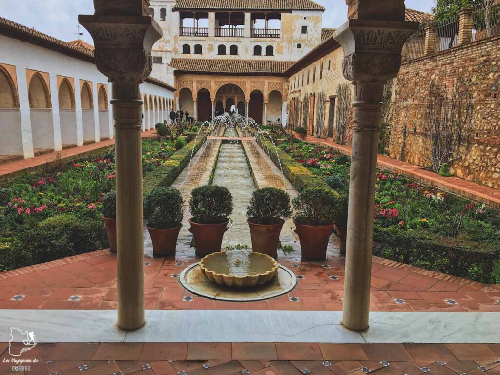 Generalife à Alhambra à Grenade dans notre article Voyage au sud de l’Espagne : Itinéraire de 2 semaines à visiter en mode backpack #espagne #sudespagne #malaga #seville #grenade #europe #voyage #itineraire #backpack
