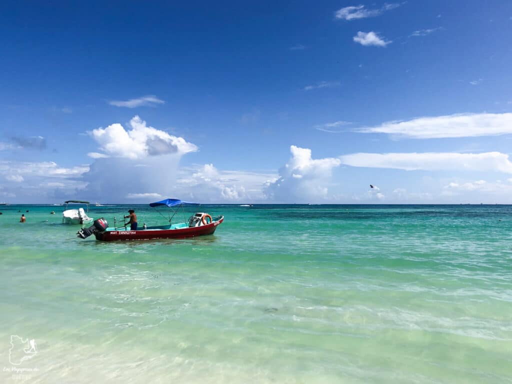 Plage et eau turquoise à Playa del Carmen au Mexique dans notre article Quoi faire à Playa del Carmen et dans le Quintana Roo au Mexique en indépendant #playadelcarmen #quintanaroo #mexique #voyage #caraibes #yucatan