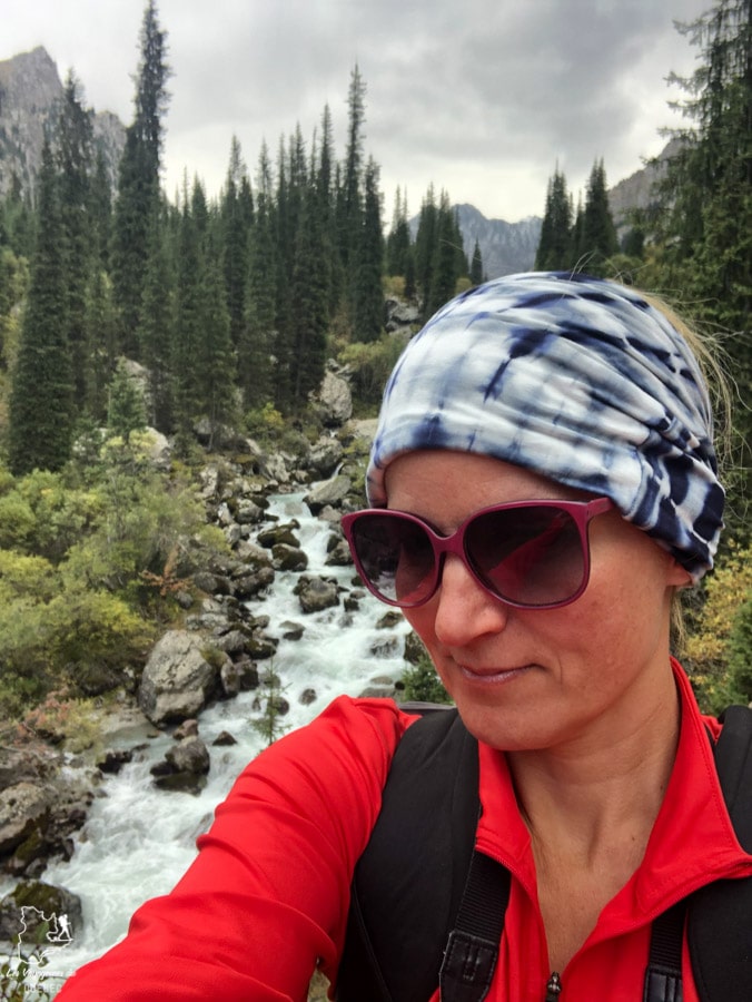 Rivière dans les Gorges de Karakol dans notre article Voyage au Kirghizistan : Mon aventure parmi les nomades du Kirghizistan #Kirghizistan #asiecentrale #voyage #randonnee #cheval #nomade