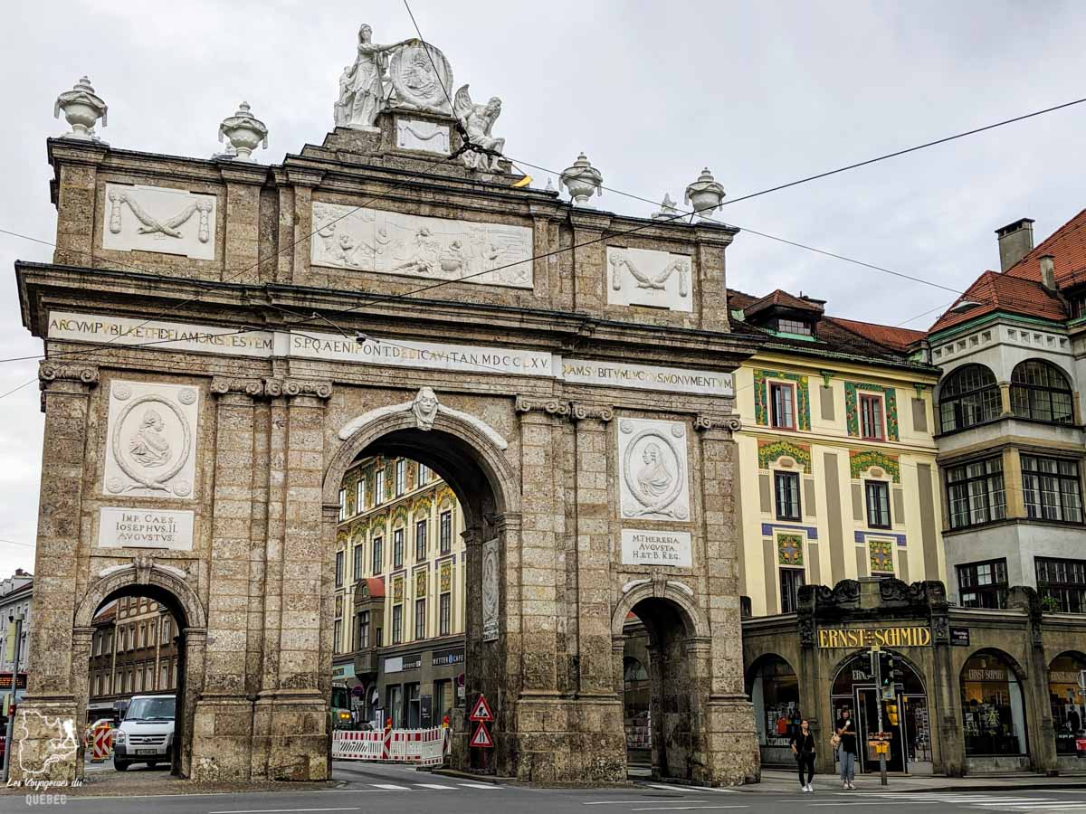 Arc de Triomphe d'Innsbruck dans notre article Petit guide pour visiter Innsbruck en Autriche : Que faire à Innsbruck en un jour #Innsbruck #autriche #europe #voyage