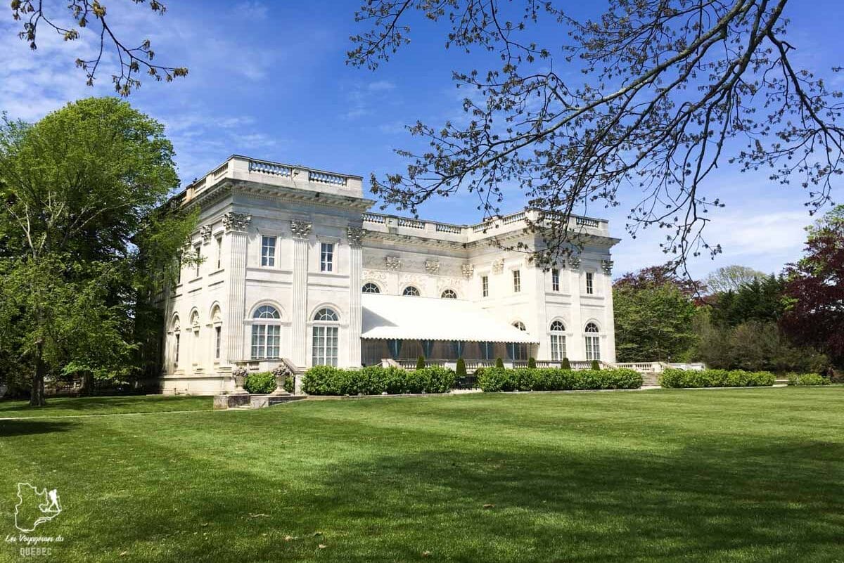 Le manoir Marble House à Newport en Nouvelle-Angleterre dans notre article Visiter la Nouvelle-Angleterre aux USA : Que voir lors d’un road trip de 3 jours #road trip #nouvelleangleterre #usa #etatsunis #itineraire