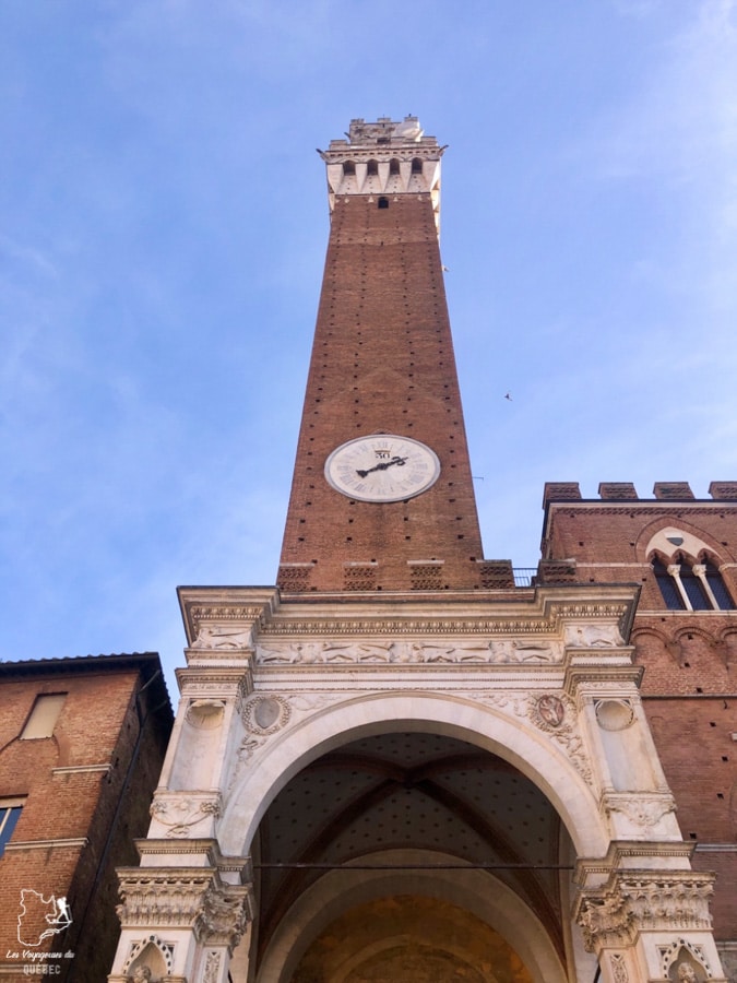 La Torre del Mangia à Sienne dans notre article Visiter Sienne en Toscane en Italie en 10 incontournables et adresses foodies #italie #sienne #toscane #voyage