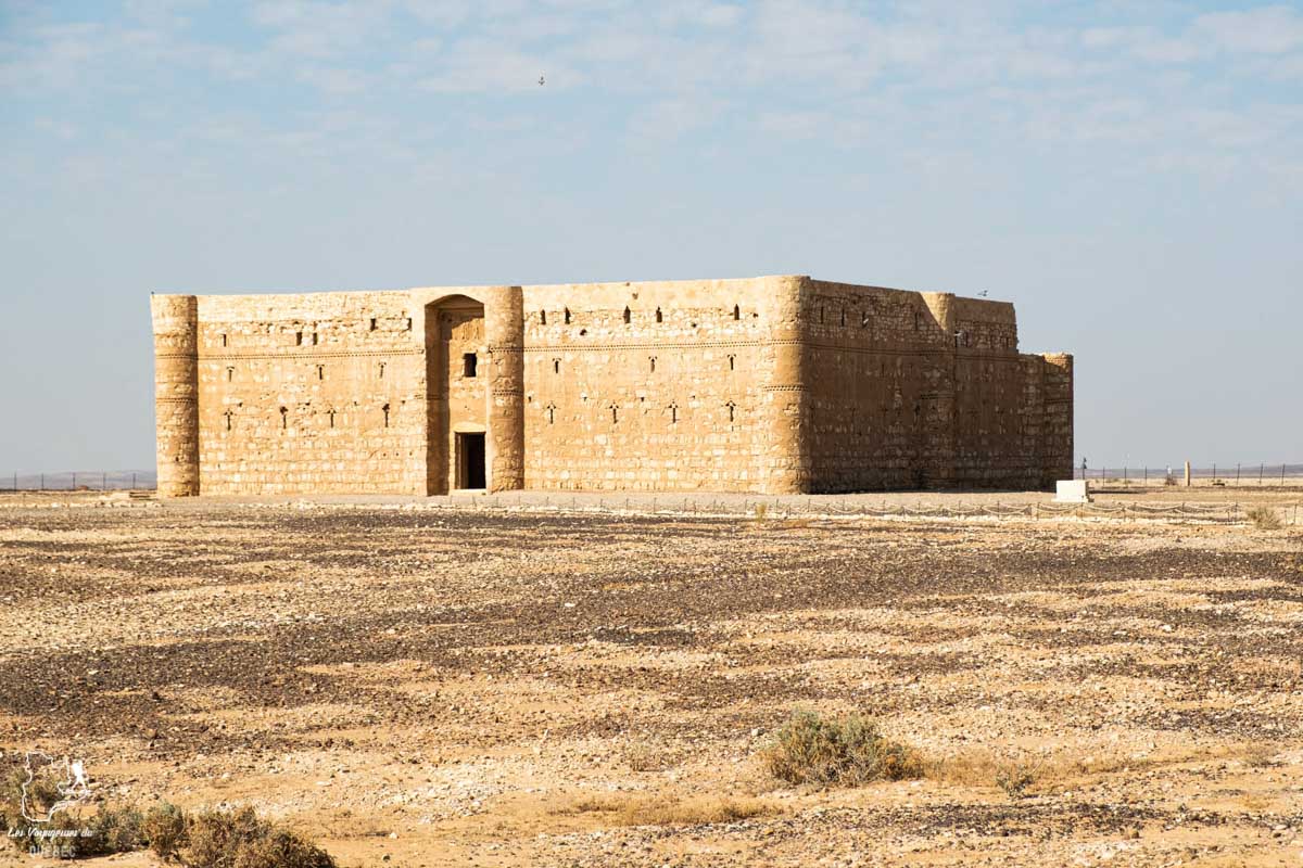 Le château Qasr Kharana dans le désert de Jordanie dans notre article Visiter la Jordanie : Mon itinéraire de 2 semaines en road trip en Jordanie #jordanie #road trip #voyage