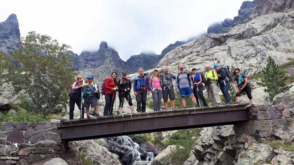 Groupe du trek sur le GR20 en Corse dans notre article 5 témoignages sur le BLUES après un voyage de randonnée en montagnes #randonnee #blues #retourdevoyage #trek #voyage