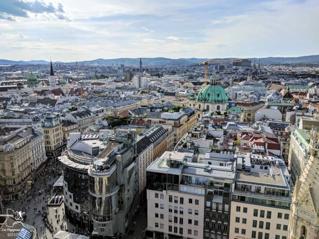 Vue sur Vienne depuis la tour de la Cathédrale Saint-Étienne dans notre article Visiter Vienne en Autriche : que voir et que faire à Vienne en 5 jours #vienne #autriche #europe #voyage