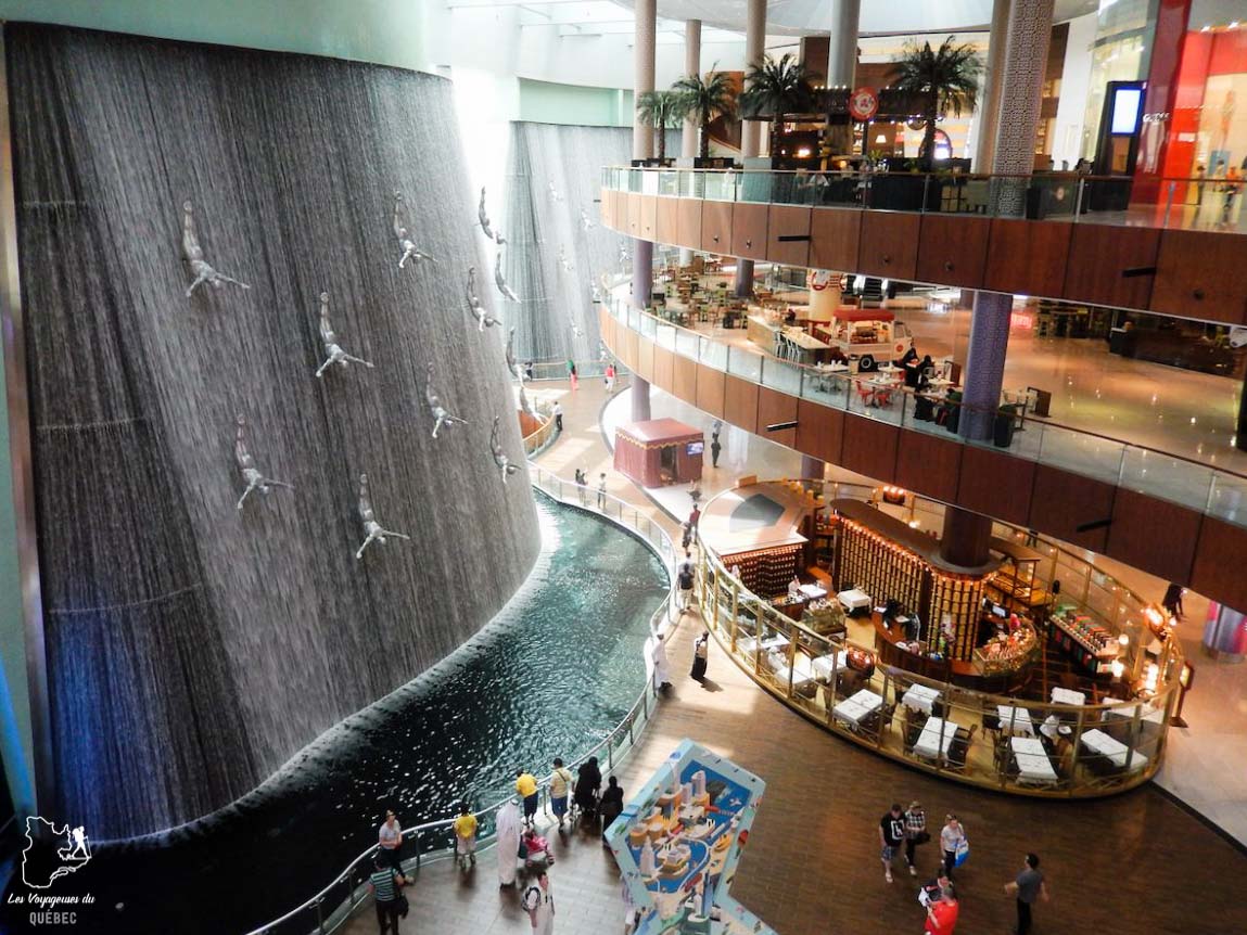 Faire du shopping dans un Mall de Dubaï dans notre article Visiter Dubaï avec un petit budget : Que faire à Dubaï et voir pour un séjour pas cher #dubai #emiratsarabesunis #asie #voyage
