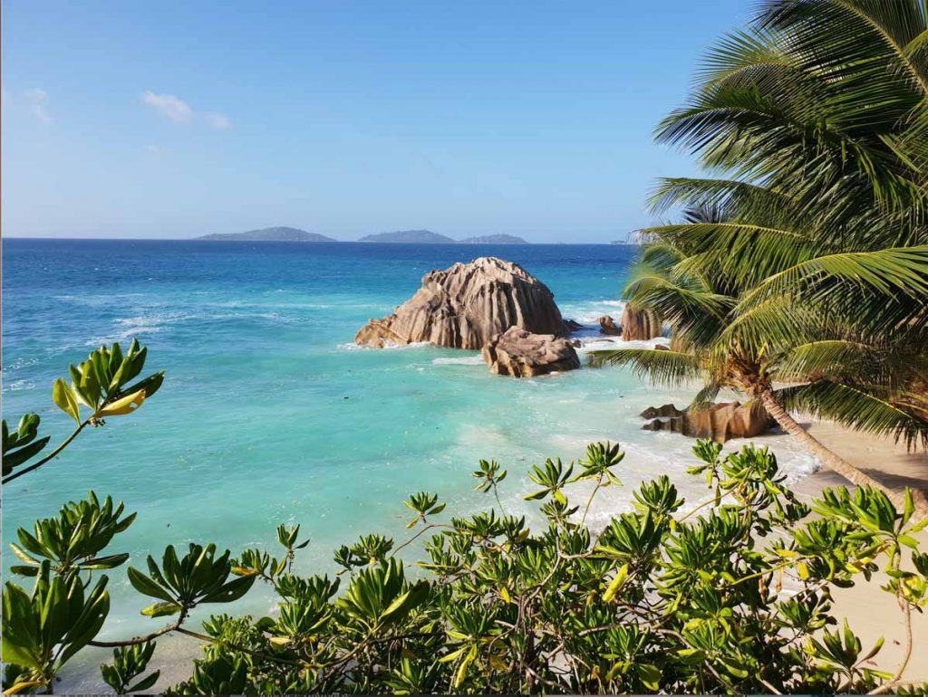 Les Îles Seychelles, une destination pour femme enceinte dans notre article Voyager en étant enceinte : 26 destinations idéales pour une femme enceinte #enceinte #grossesse #voyage #destinations