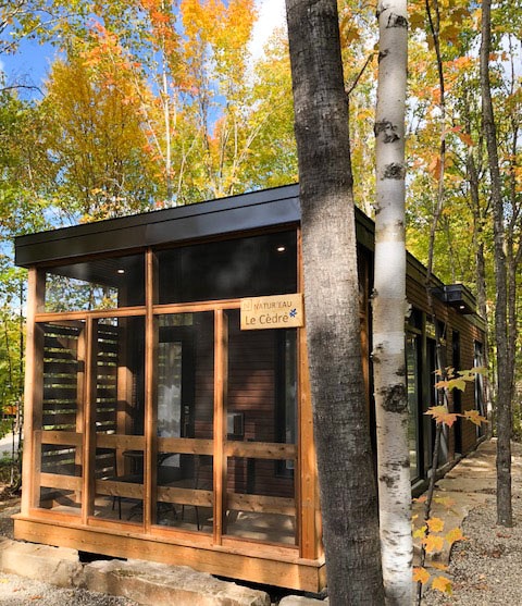 Location mini-maison chez Natur'eau dans Lanaudière dans notre article 8 mini-maisons et mini-chalets au Québec à louer pour vos vacances #minimaison #minichalet #hebergement #quebec #vacances