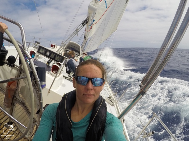 Karine, amatrice de la voile, dans notre article Elle participe à Mission eXXpedition : projet écologique en mer totalement féminin #exxpedition #ecologie #environnement #voilier #femme #voyage
