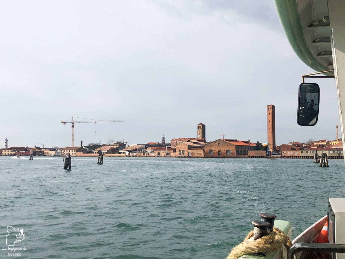Vaporetto de Venise pour visiter Murano et Burano dans notre article Visiter Murano et Burano en Italie : Que faire sur ces deux îles à côté de Venise #italie #murano #burano #venise #europe #voyage