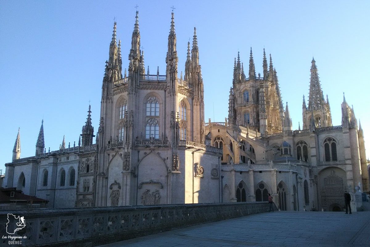 Cathédrale de Burgos dans notre article Chemin de Compostelle : 5 questions qu’on se pose sur ce célèbre pèlerinage #compostelle #pelerinage #chemin #saintjacquesdecompostelle #marche