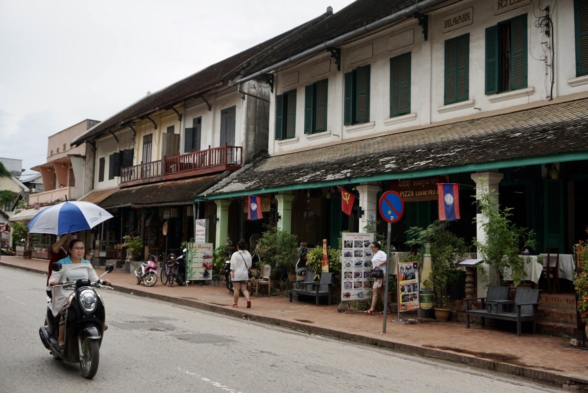 Découverte de la vieille ville de Luang Prabang au Laos dans notre article Que faire à Luang Prabang au Laos en 8 incontournables #luangprabang #laos #asie #asiedusudest #voyage #unesco