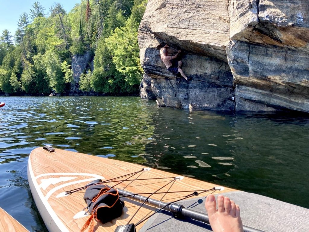 SUP camping sur les îles du Parc régional du Poisson Blanc #sup #camping #supcamping #quebec #outaouis #parcdupoissonblanc