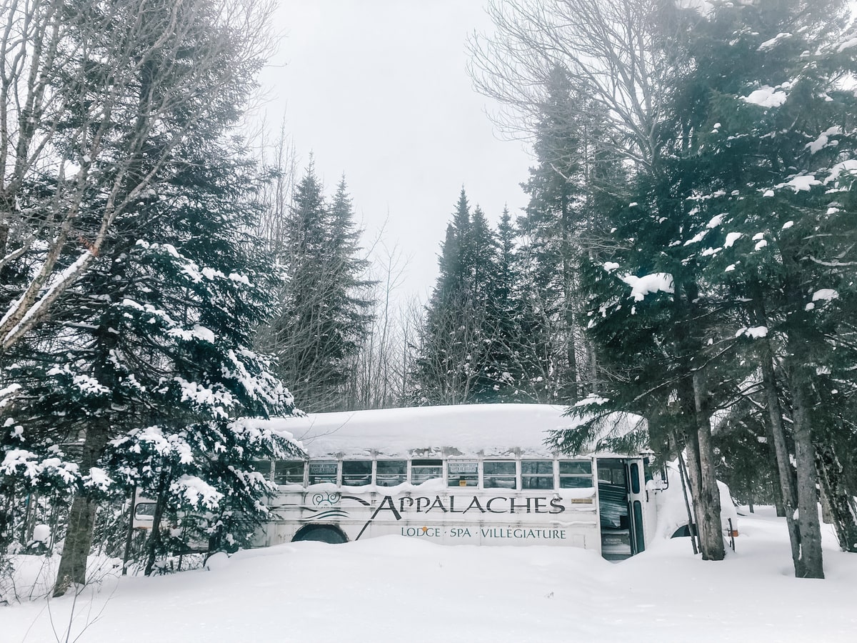 Appalaches Lodge à la montagne Grande-Coulée dans le Parc des Appalaches dans notre article Le Parc des Appalaches en hiver : paradis du plein air dans Chaudière-Appalaches #parcdesappalaches #chaudiereappalaches #quebec #pleinair #hiver