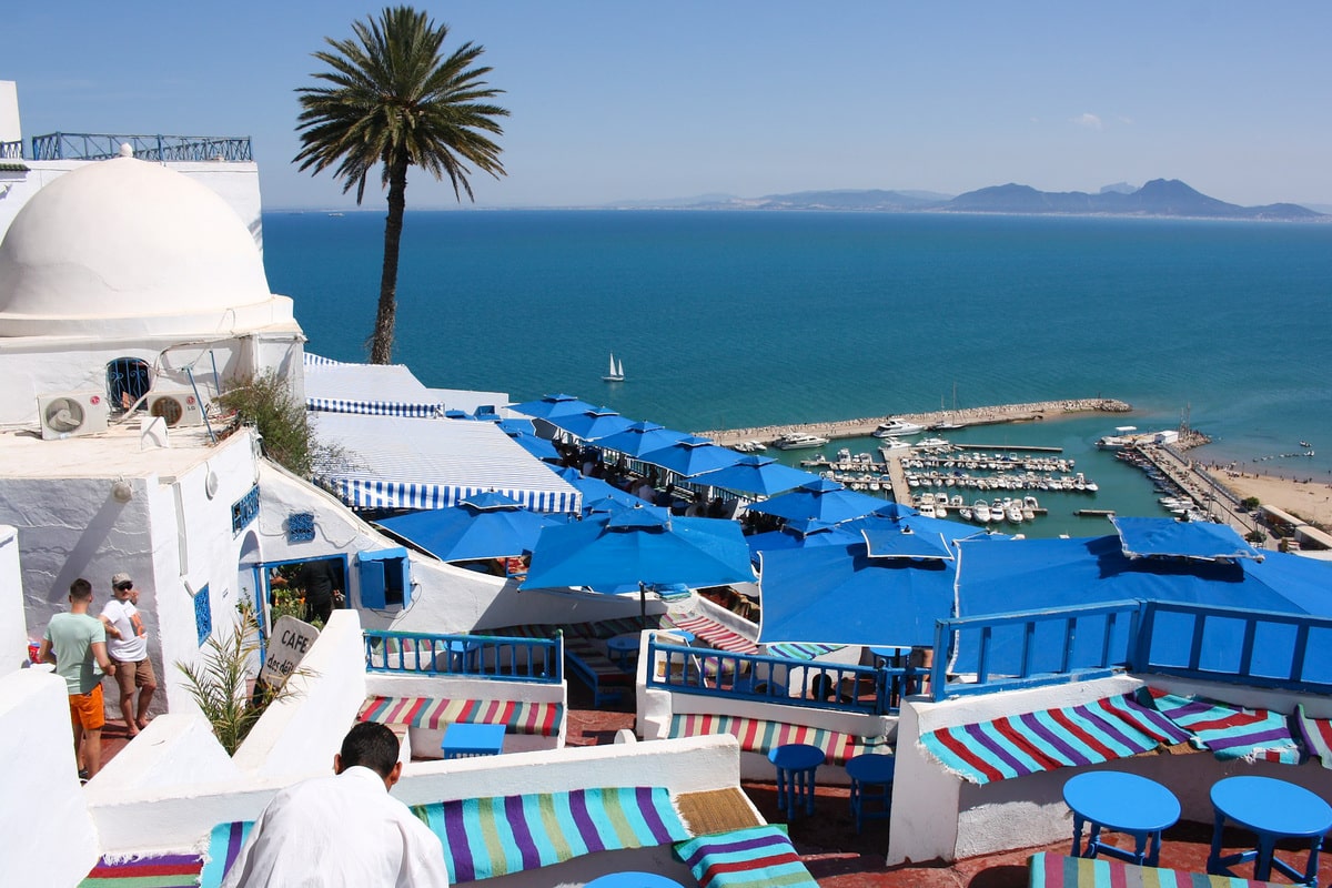 Café des Délices au village de Sidi Bou Saïd en Tunisie dans notre article Que faire en Tunisie et où aller : Mon voyage en Tunisie en 12 incontournables à visiter #tunisie #voyage #afrique #maghreb #sidibousaid