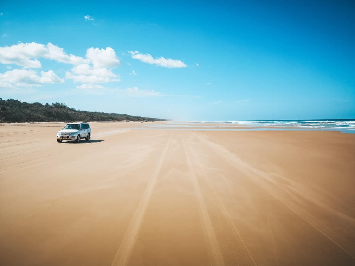 Découverte de Fraser Island en 4x4 en Australie dans notre article Que voir en Australie et visiter : 12 incontournables de mon voyage en Australie #australie #oceanie #voyage